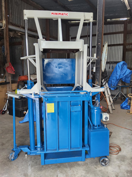 Lyco Mini Matic Wool Press